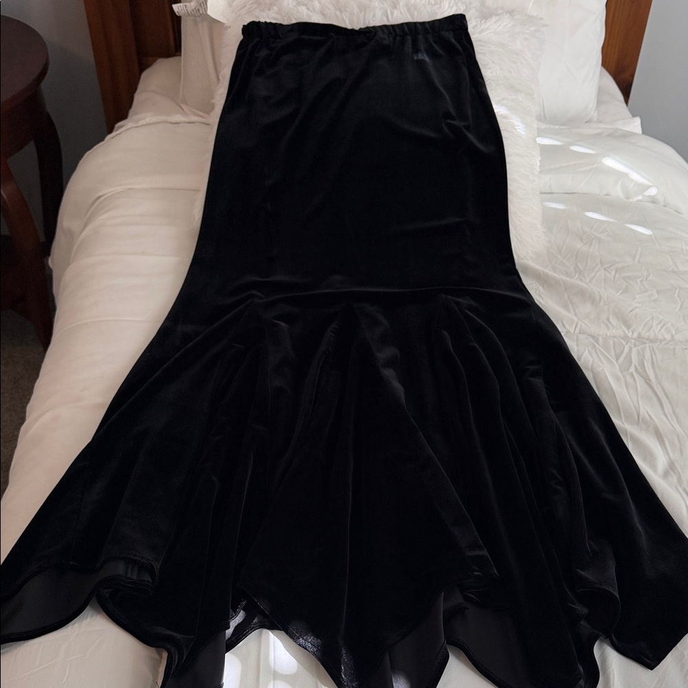 Xscape Black Velvet High-Low Mermaid Skirt
